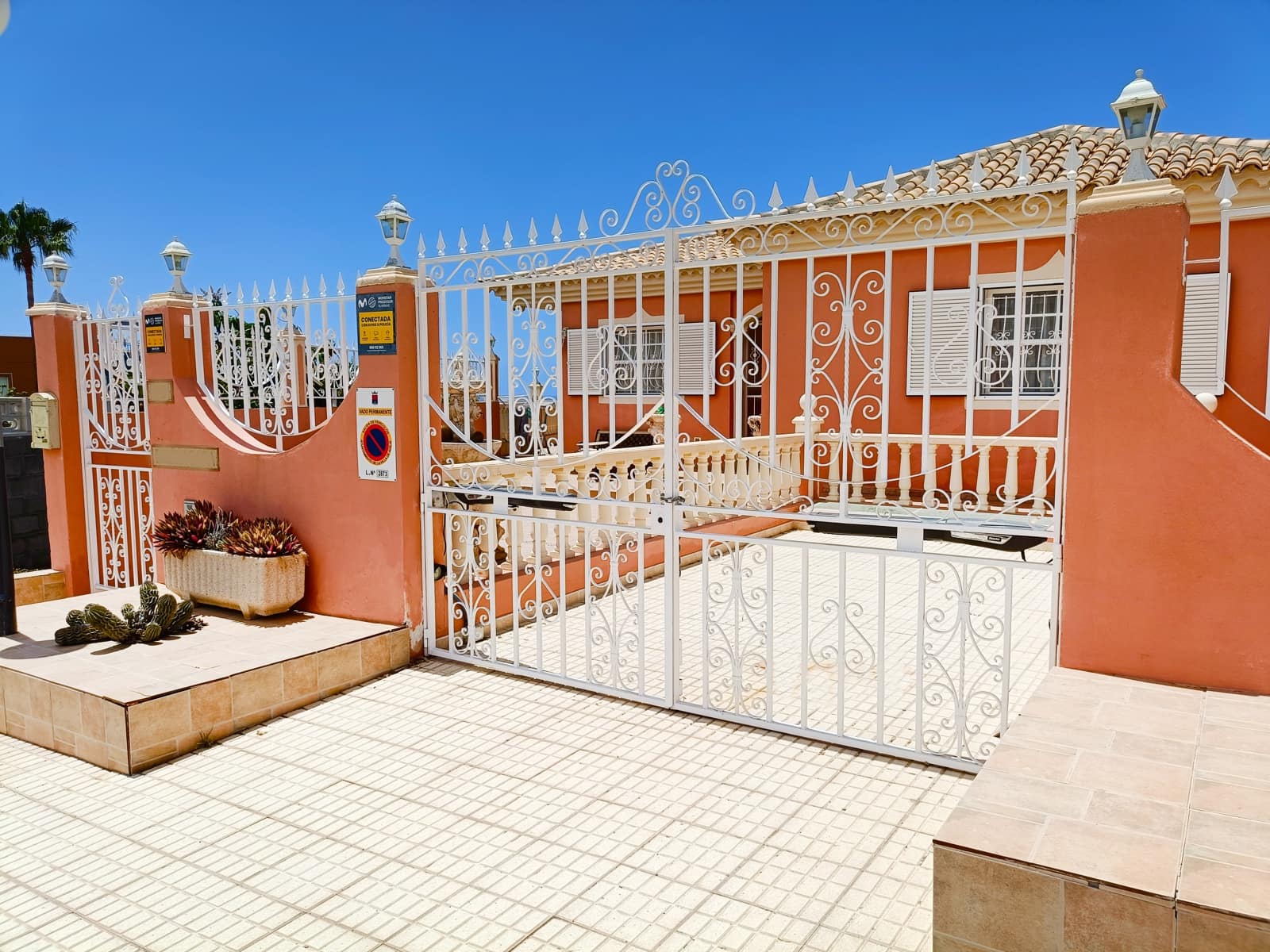 4 bedroom Villa for sale in Callao Salvaje with pool - € 1,100,000 (Ref: 9413557)