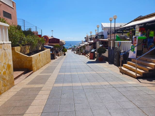 Studio te koop in Playa Fañabe, Adeje met zwembad - € 259.500 (Ref: 9432956)