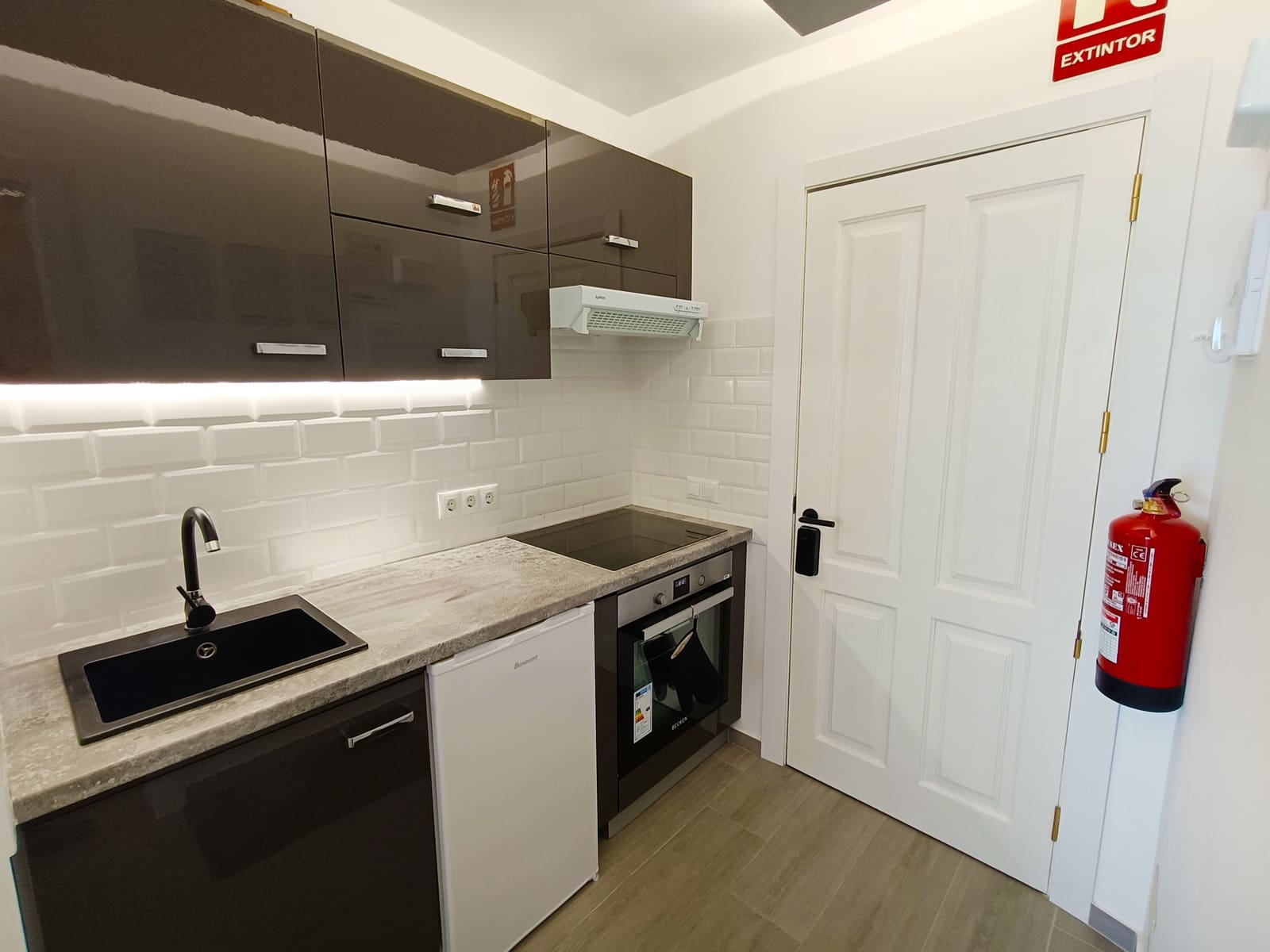 Studio til salg i Golf del Sur med swimmingpool - € 189.000 (Ref: 9496786)