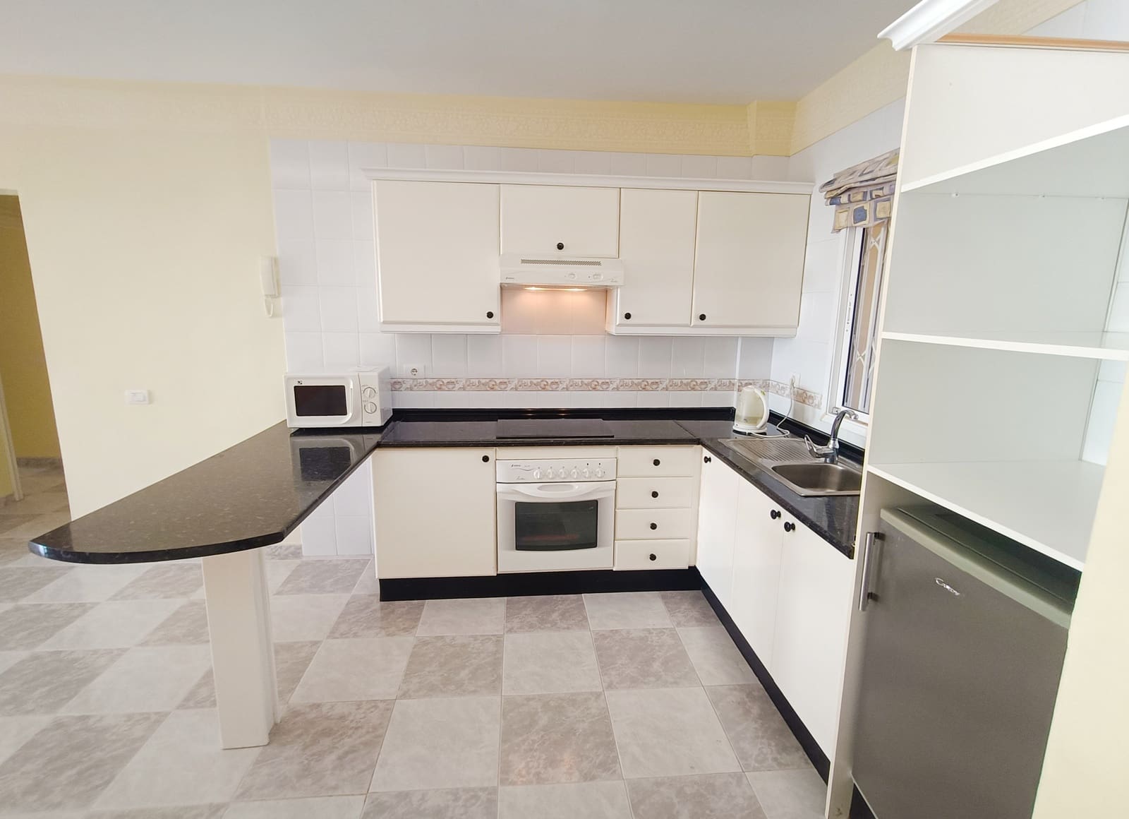 2 bedroom Apartment for sale in Golf del Sur with pool - € 370,000 (Ref: 9501807)