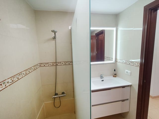 1 bedroom Apartment for sale in Los Abrigos, Granadilla de Abona with pool - € 180,000 (Ref: 9503790)