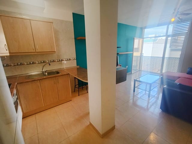 1 bedroom Apartment for sale in Los Abrigos, Granadilla de Abona with pool - € 180,000 (Ref: 9503790)