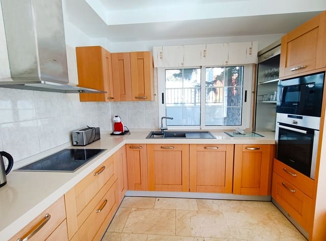 5 soverom Villa til salgs i Roque del Conde, Adeje med svømmebasseng - € 1 900 000 (Ref: 9618872)