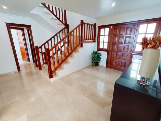 5 soverom Villa til salgs i Roque del Conde, Adeje med svømmebasseng - € 1 900 000 (Ref: 9618872)