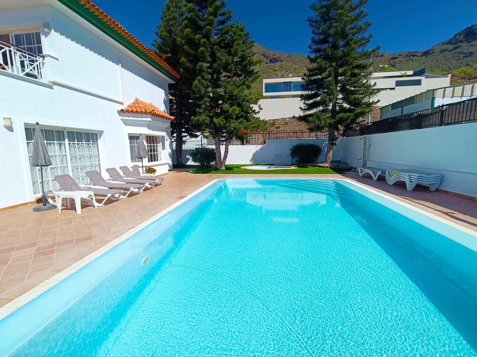 5 soverom Villa til salgs i Roque del Conde med svømmebasseng - € 1 900 000 (Ref: 9618872)