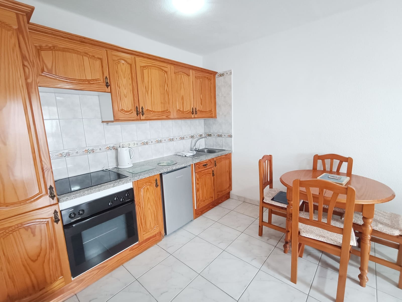 Apartamento de 1 habitación en Costa Adeje en venta con piscina - 289.000 € (Ref: 9665779)