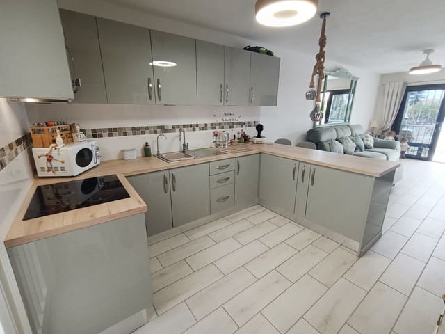 1 sypialnia Apartament na sprzedaż w Amarilla Golf, San Miguel de Abona z basenem - 235 000 € (Ref: 9669874)