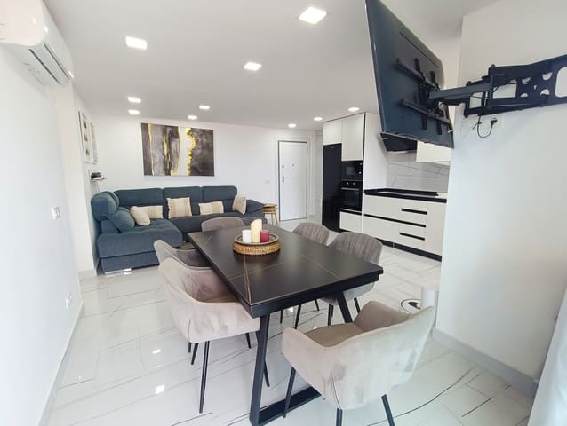 Apartamento de 3 habitaciones en San Eugenio Bajo, Adeje en venta con piscina garaje - 519.000 € (Ref: 9835969)