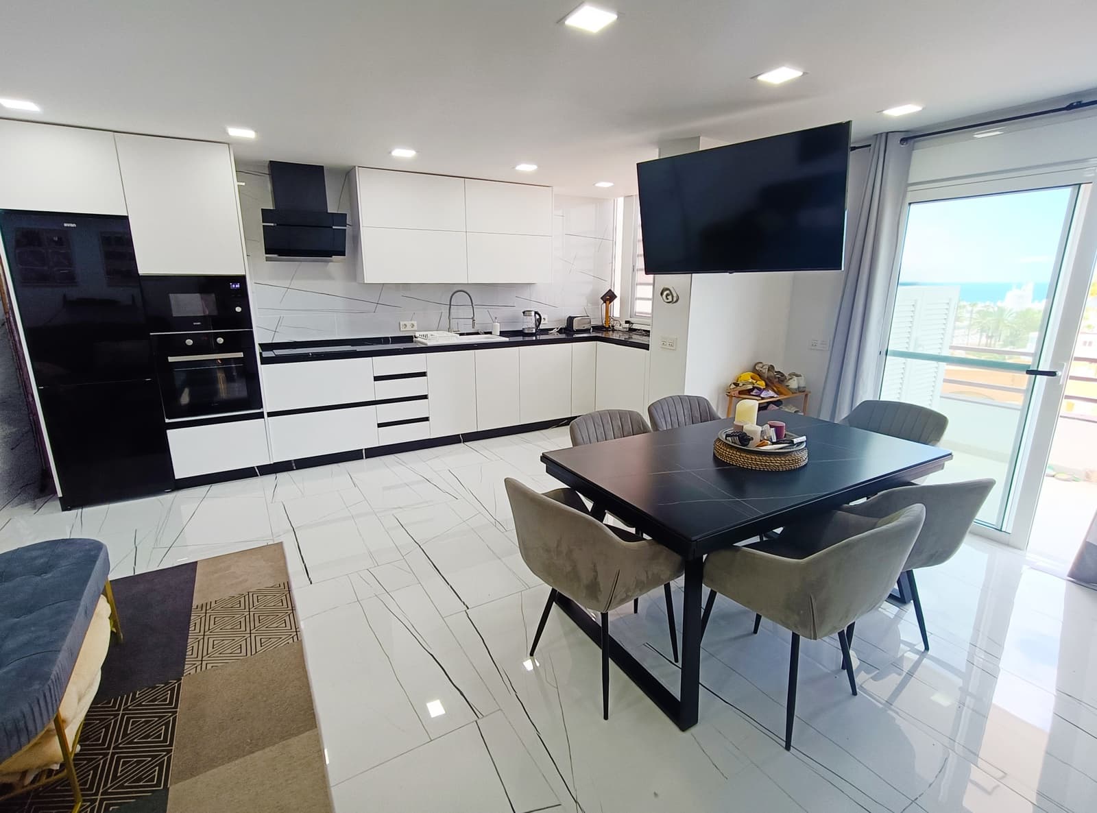 Apartamento de 3 habitaciones en Costa Adeje en venta con piscina garaje - 519.000 € (Ref: 9835969)