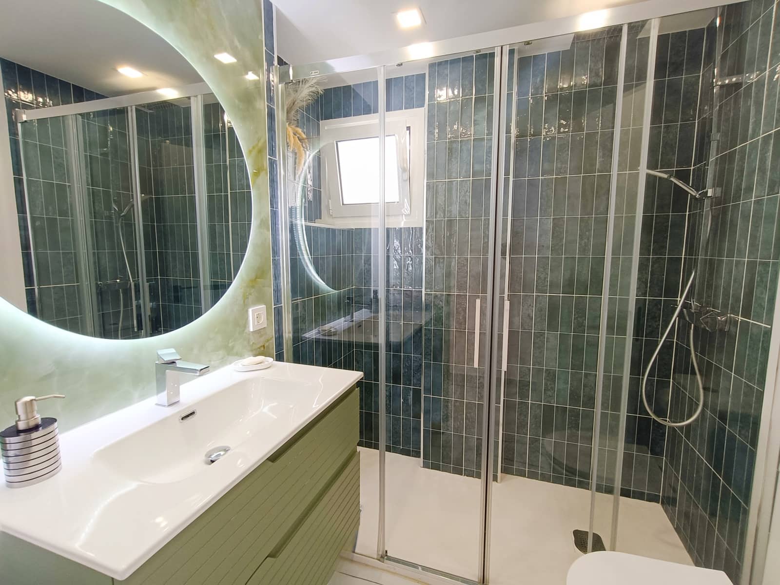 Apartamento de 3 habitaciones en Costa Adeje en venta con piscina garaje - 519.000 € (Ref: 9835969)