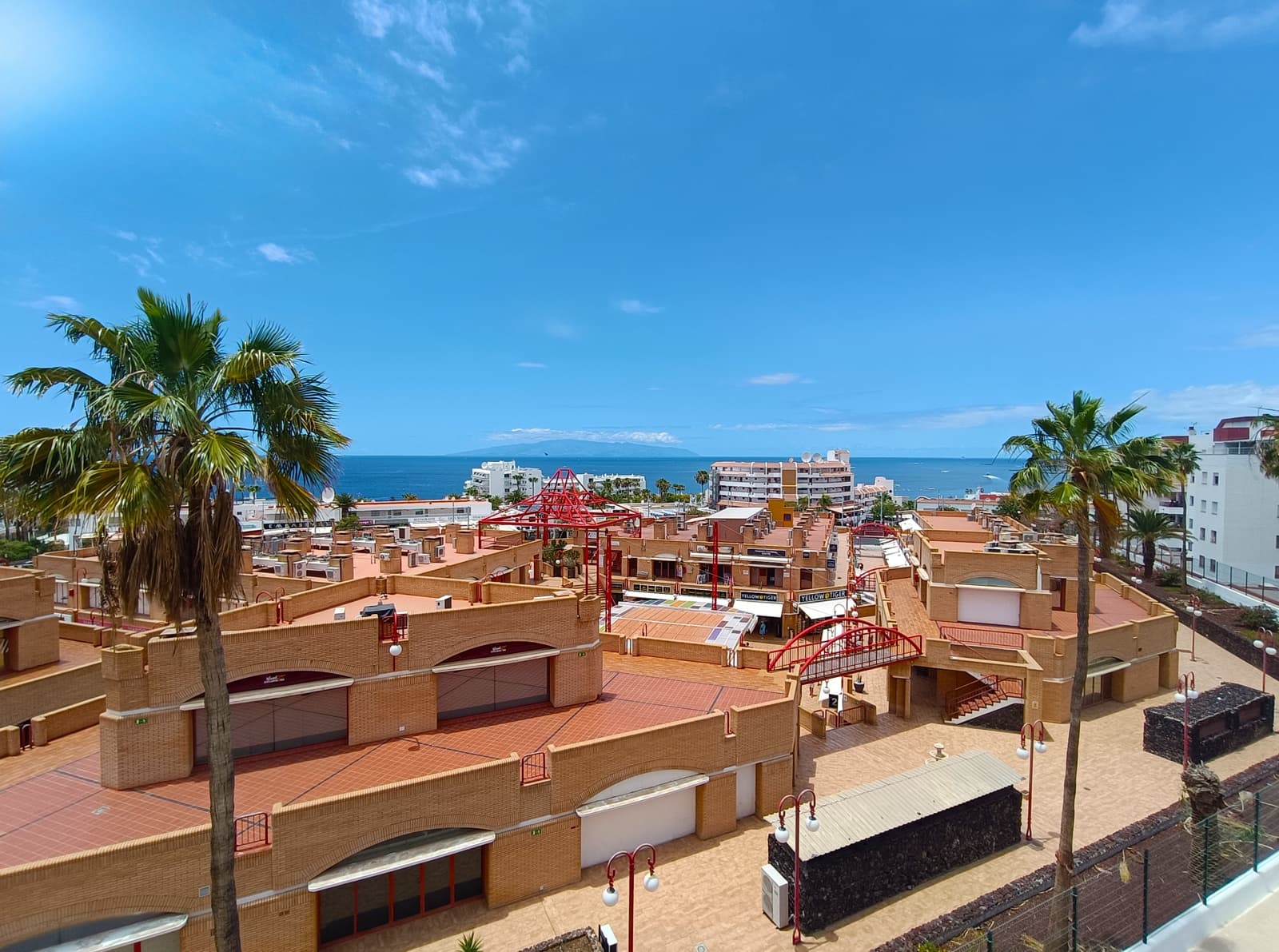 Apartamento de 3 habitaciones en Costa Adeje en venta con piscina garaje - 519.000 € (Ref: 9835969)