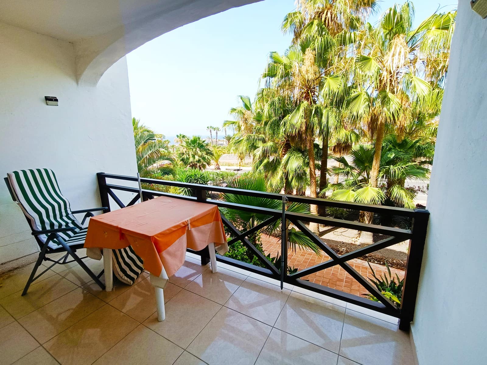 1 Zimmer Apartment zu verkaufen in Amarilla Golf mit Pool - 197.500 € (Ref: 9866680)