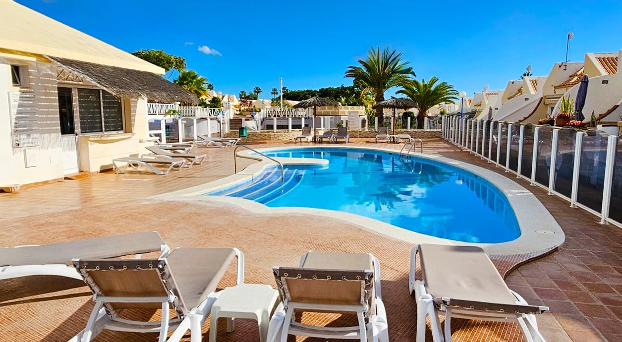 2 Zimmer Apartment zu verkaufen in Golf del Sur mit Pool - 328.000 € (Ref: 9868288)