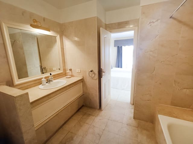 2 soveværelse Lejlighed til salg i Golf del Sur, San Miguel de Abona med swimmingpool - € 335.000 (Ref: 9873043)