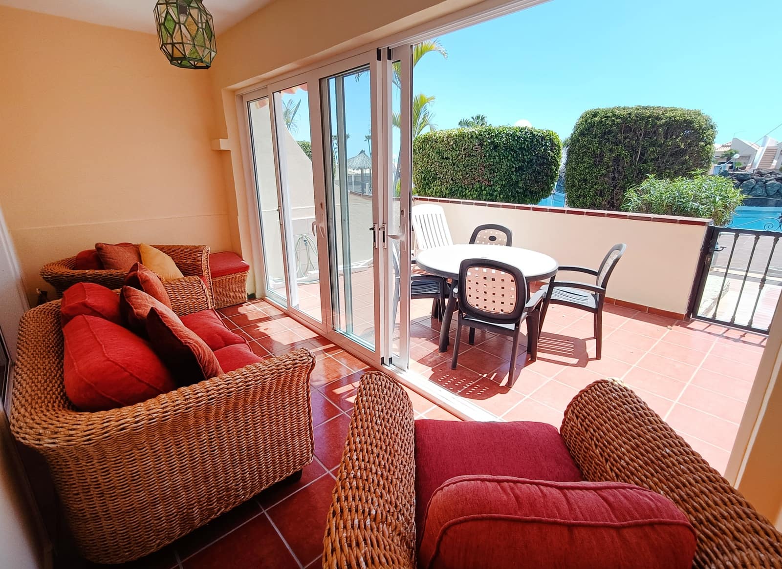 2 Zimmer Apartment zu verkaufen in Golf del Sur mit Pool - 335.000 € (Ref: 9873043)