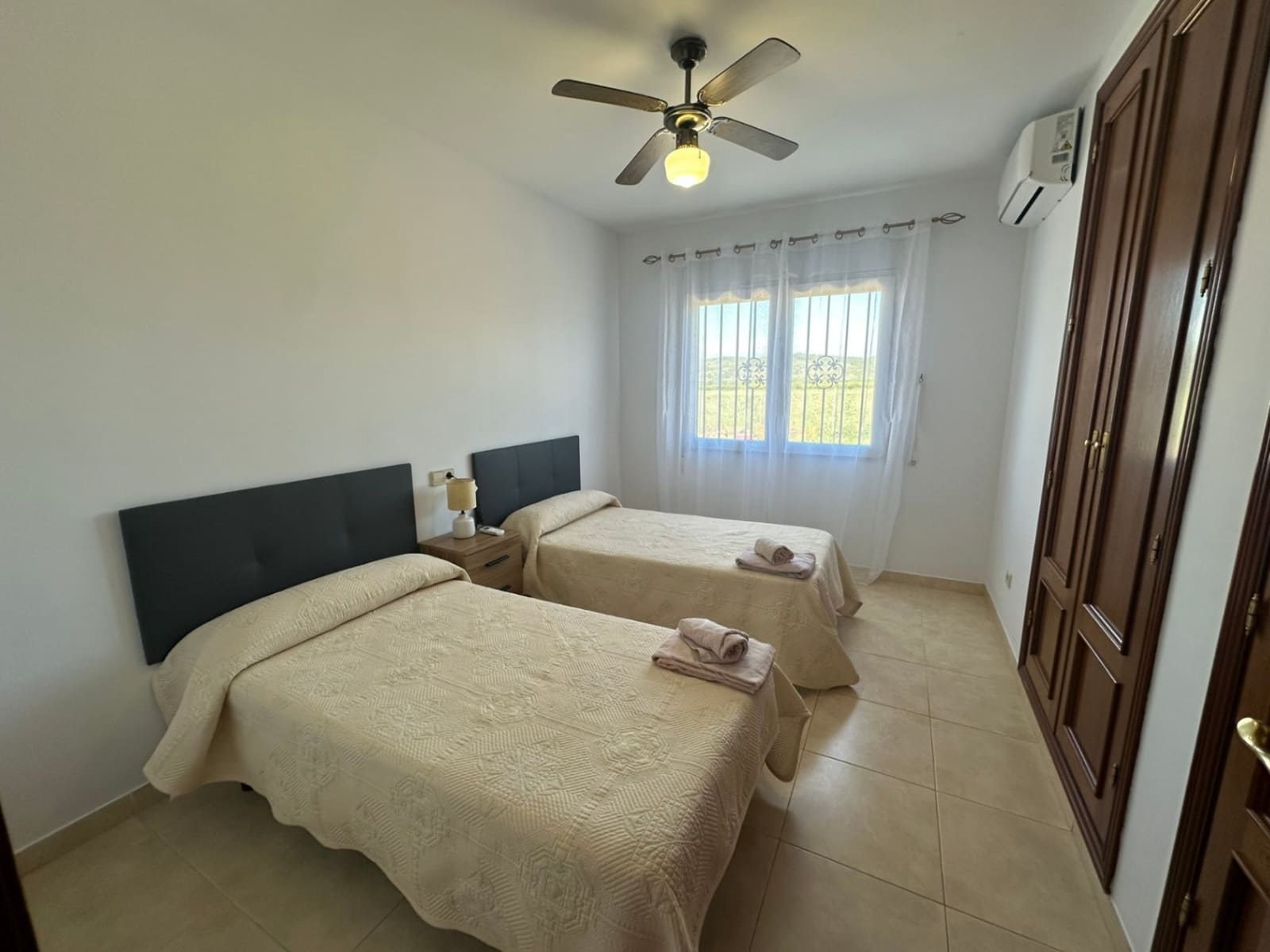 3 bedroom Villa for sale in Alcossebre with pool garage - € 590,000 (Ref: 3405569)