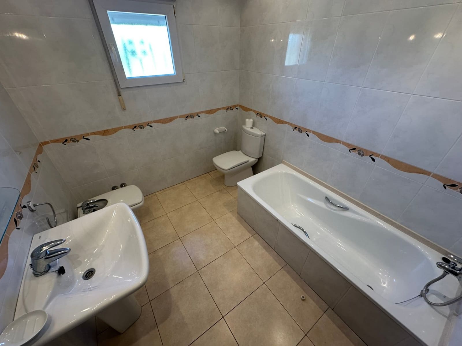 3 bedroom Villa for sale in Alcossebre with pool garage - € 590,000 (Ref: 3405569)