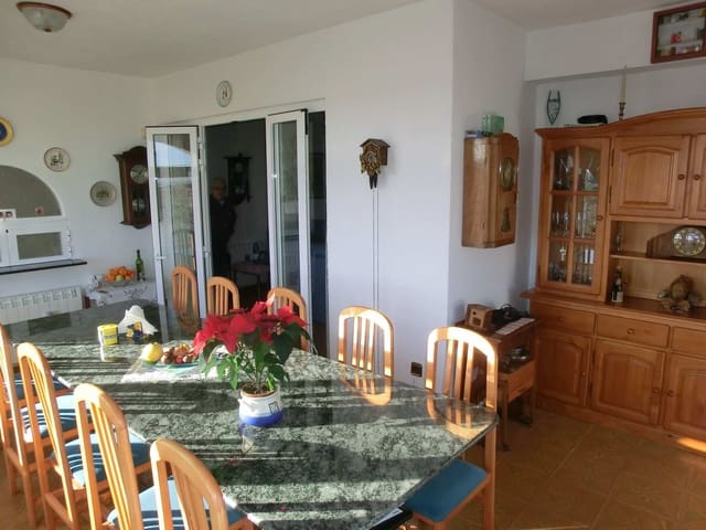 4 soveværelse Villa til salg i Alcossebre, Alcalá de Xivert med swimmingpool garage - € 350.000 (Ref: 4924628)