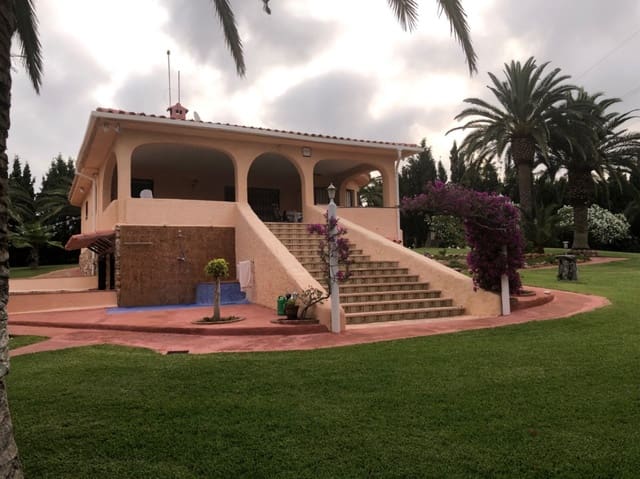 4 bedroom Villa for sale in Alcossebre, Alcalá de Xivert with pool garage - € 690,000 (Ref: 5144227)