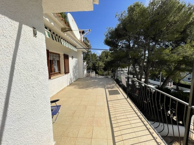6 Zimmer Villa zu verkaufen in Alcossebre, Alcalá de Xivert mit Garage - 390.000 € (Ref: 6955632)