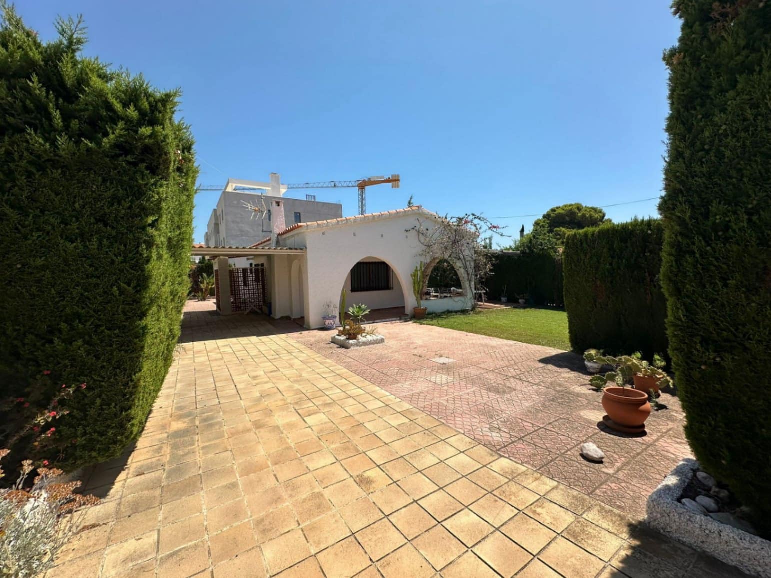 3 sypialnia Willa na sprzedaż w Alcossebre z basenem garażem - 395 000 € (Ref: 9189261)