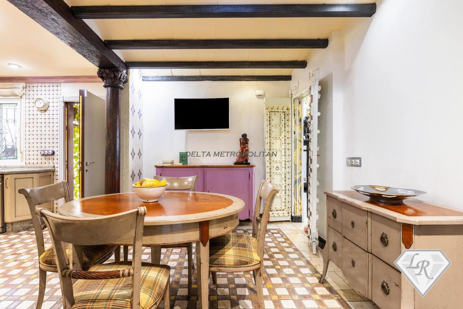 4 bedroom Villa for sale in Los Cristianos with pool garage - € 2,450,000 (Ref: 10008064)