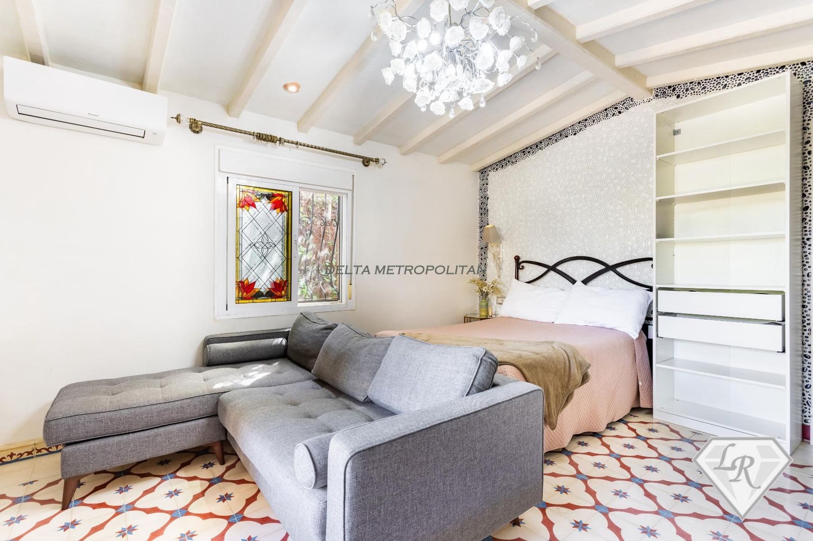 4 bedroom Villa for sale in Los Cristianos with pool garage - € 2,450,000 (Ref: 10008064)
