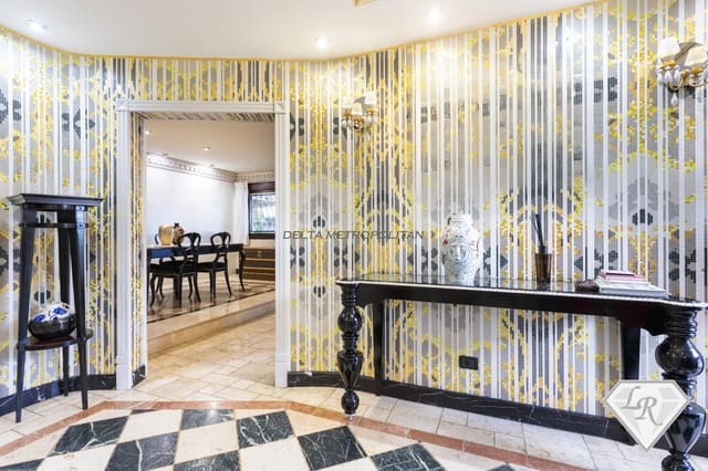 4 sypialnia Willa na sprzedaż w Los Cristianos, Arona z basenem garażem - 2 450 000 € (Ref: 10008064)
