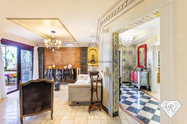 4 sypialnia Willa na sprzedaż w Los Cristianos, Arona z basenem garażem - 2 450 000 € (Ref: 10008064)