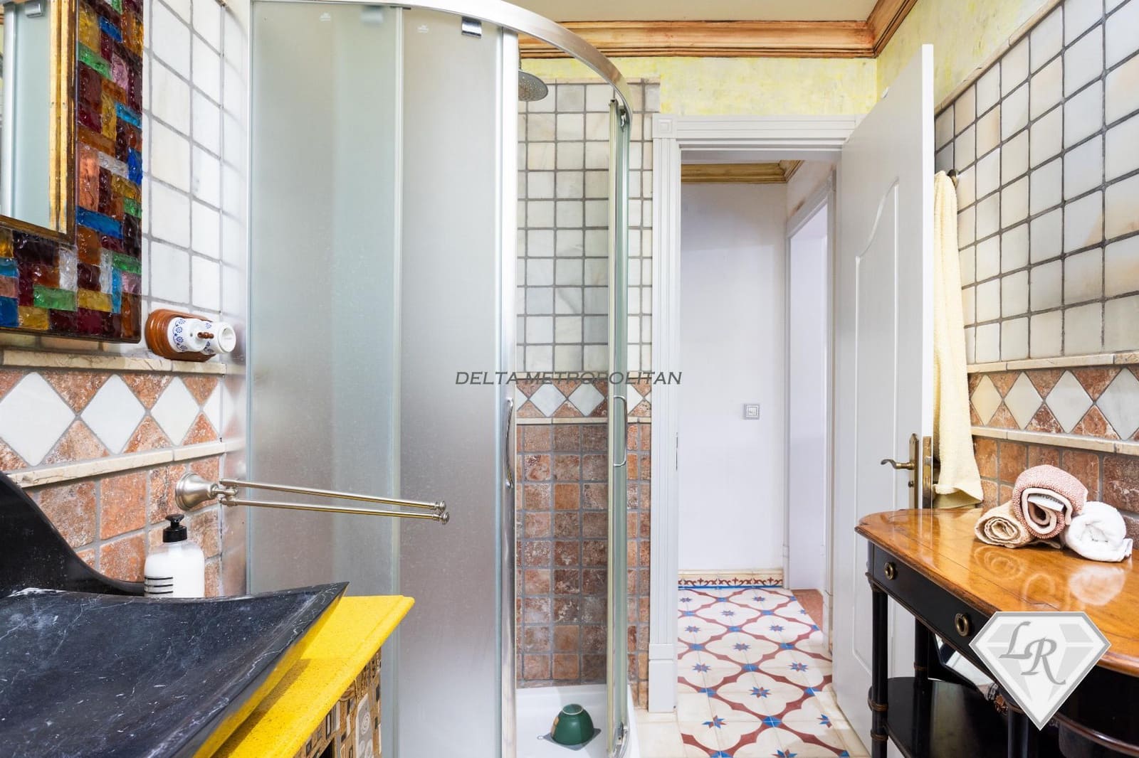 4 bedroom Villa for sale in Los Cristianos with pool garage - € 2,450,000 (Ref: 10008064)
