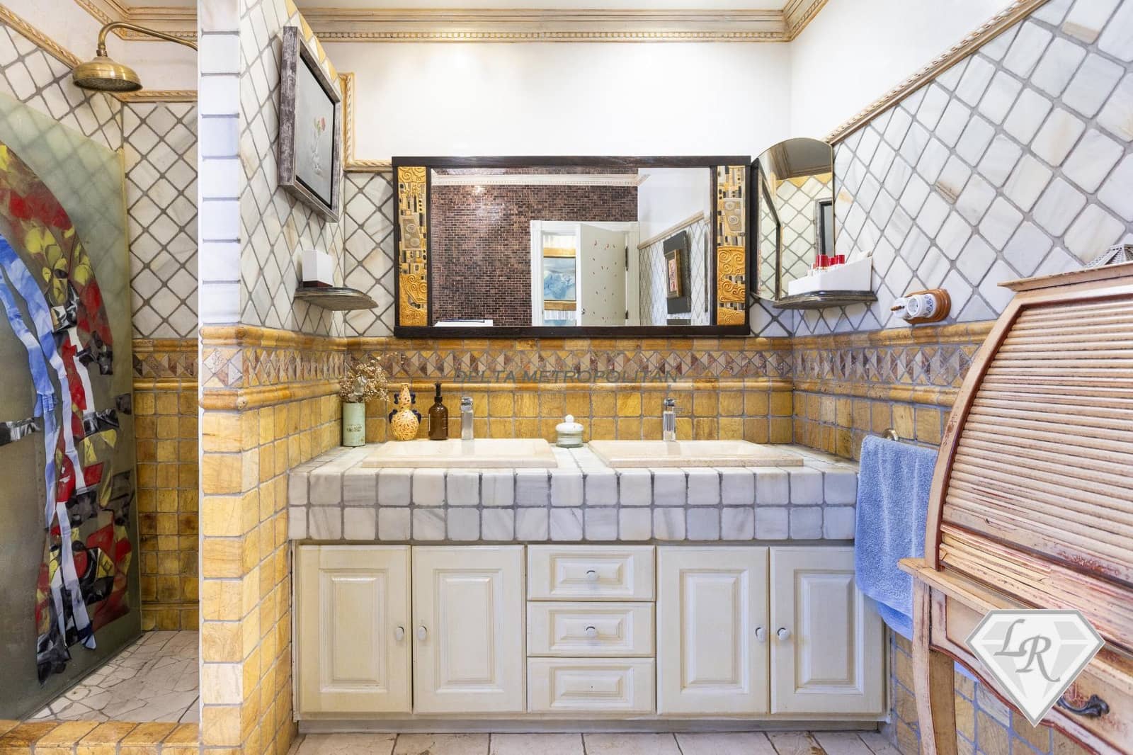 4 bedroom Villa for sale in Los Cristianos with pool garage - € 2,450,000 (Ref: 10008064)