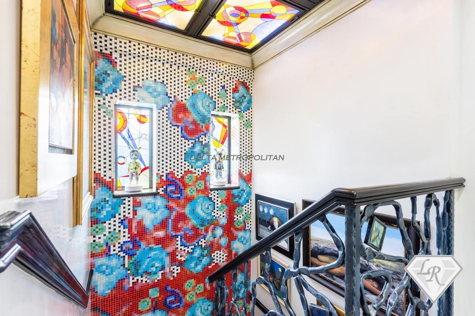 4 bedroom Villa for sale in Los Cristianos with pool garage - € 2,450,000 (Ref: 10008064)