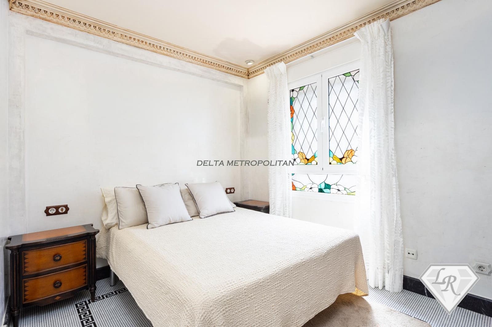 4 bedroom Villa for sale in Los Cristianos with pool garage - € 2,450,000 (Ref: 10008064)