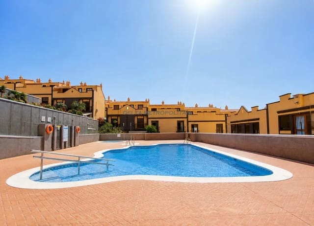 3 bedroom Townhouse for sale in Llano del Camello, San Miguel de Abona with pool garage - € 397,000 (Ref: 10024883)