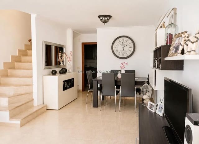 3 bedroom Townhouse for sale in Llano del Camello, San Miguel de Abona with pool garage - € 397,000 (Ref: 10024883)