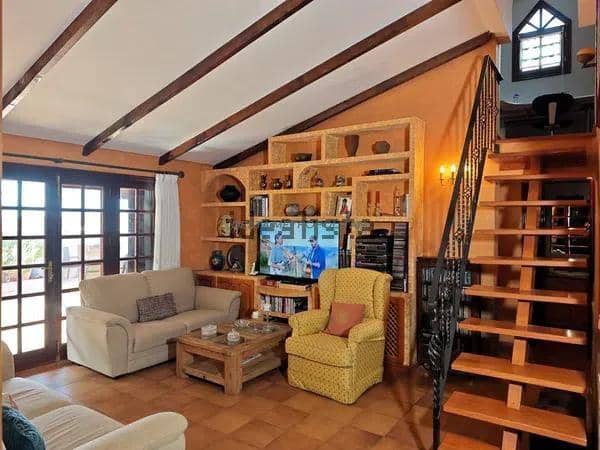 4 Zimmer Villa zu verkaufen in Golf del Sur mit Pool Garage - 465.000 € (Ref: 10077222)