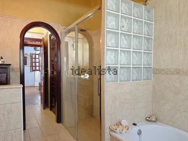 4 Zimmer Villa zu verkaufen in Golf del Sur mit Pool Garage - 465.000 € (Ref: 10077222)