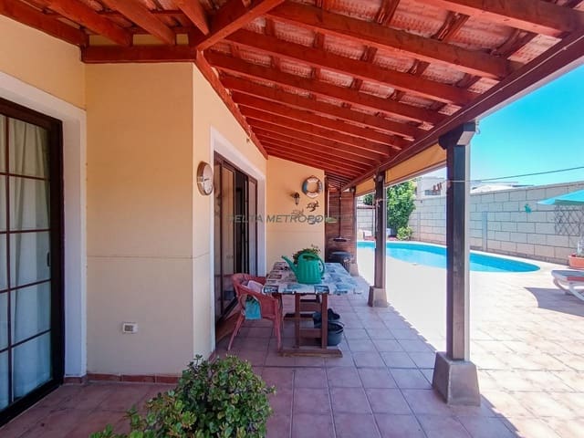 3 soveværelse Villa til salg i Parque de la Reina, Arona med swimmingpool garage - € 625.000 (Ref: 5734808)