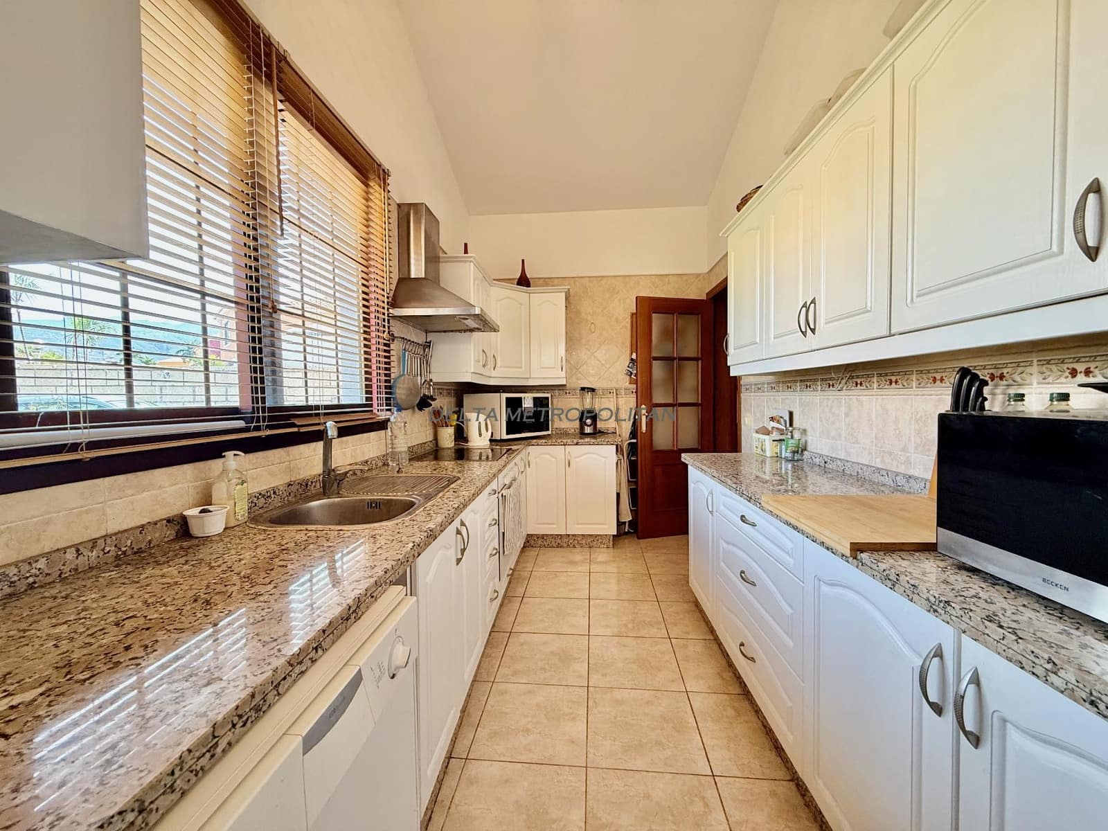 3 chambre Villa/Maison à vendre à Parque de la Reina avec piscine garage - 625 000 € (Ref: 5734808)