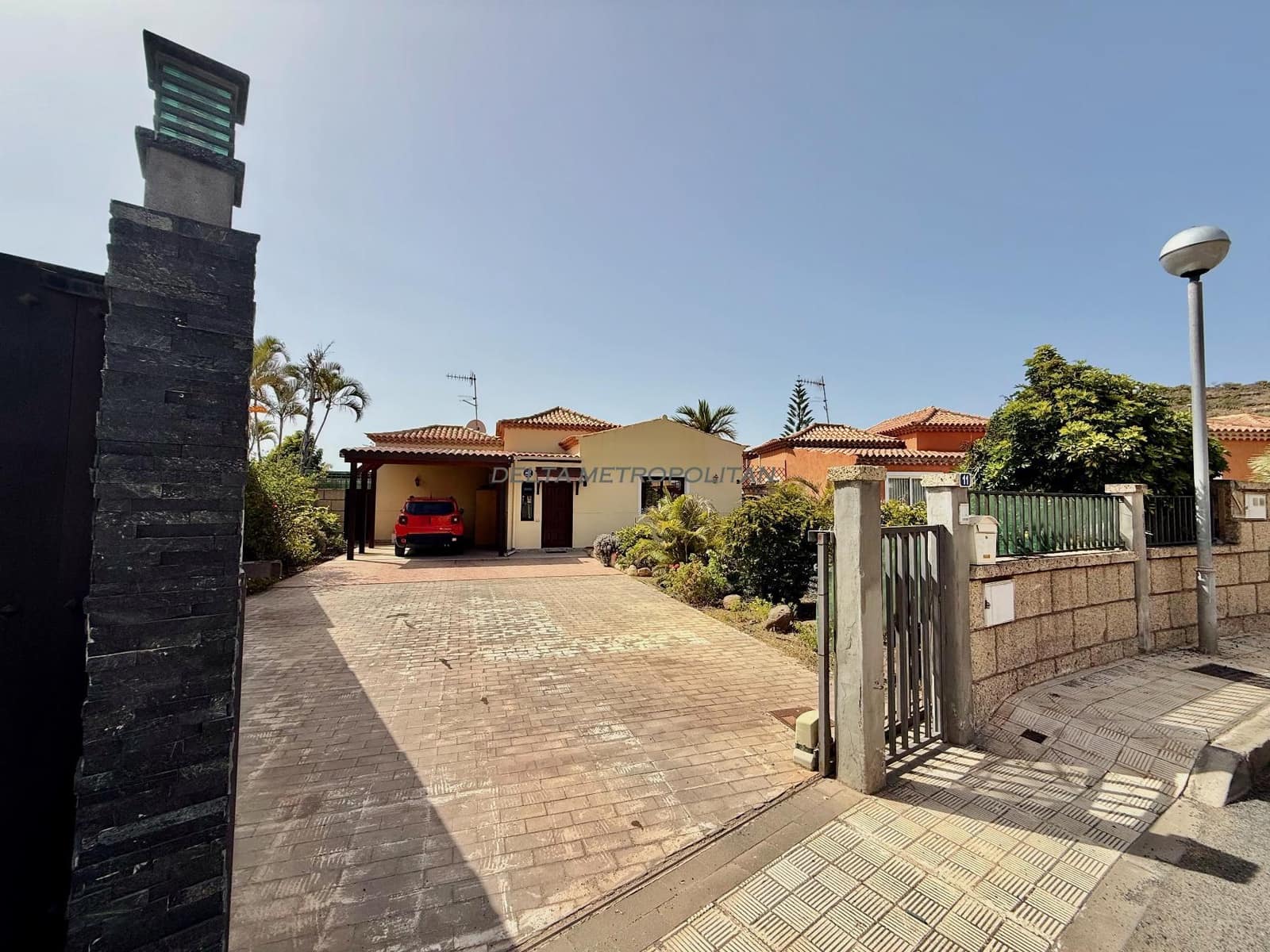3 chambre Villa/Maison à vendre à Parque de la Reina avec piscine garage - 625 000 € (Ref: 5734808)