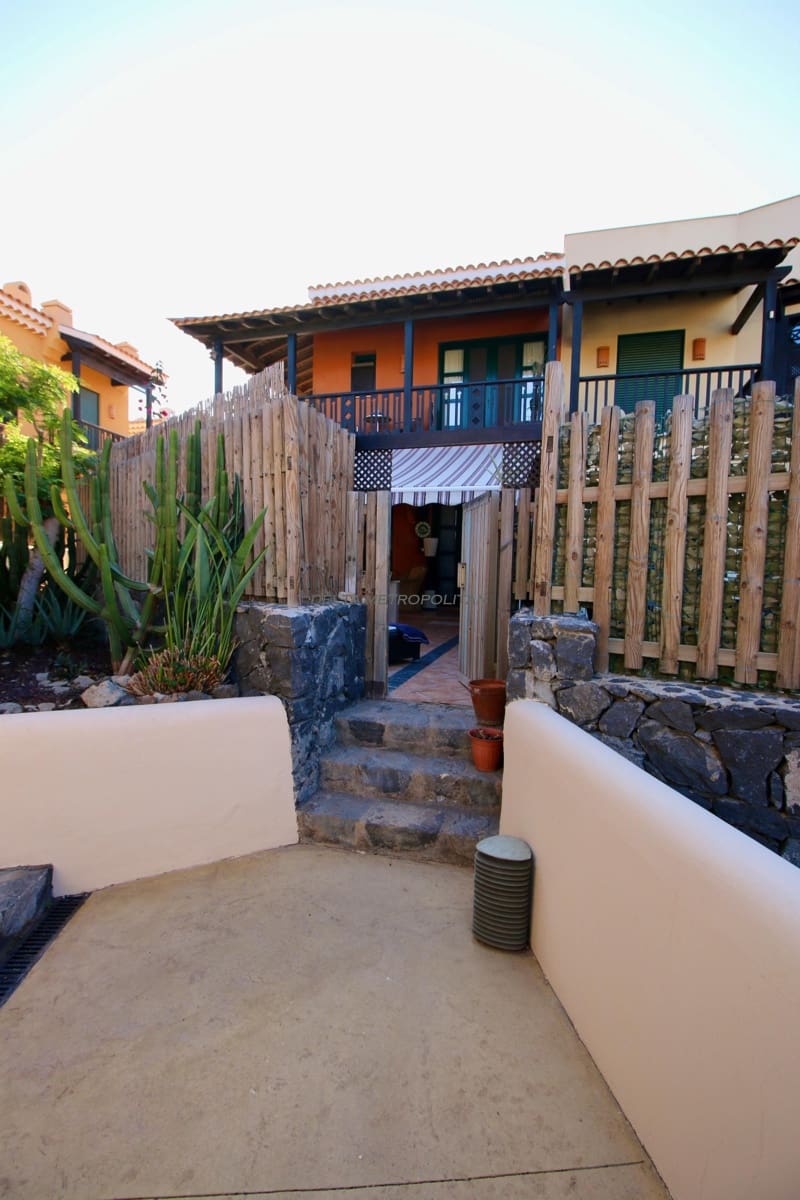 3 bedroom Villa for sale in Golf del Sur with pool garage - € 465,000 (Ref: 7303218)