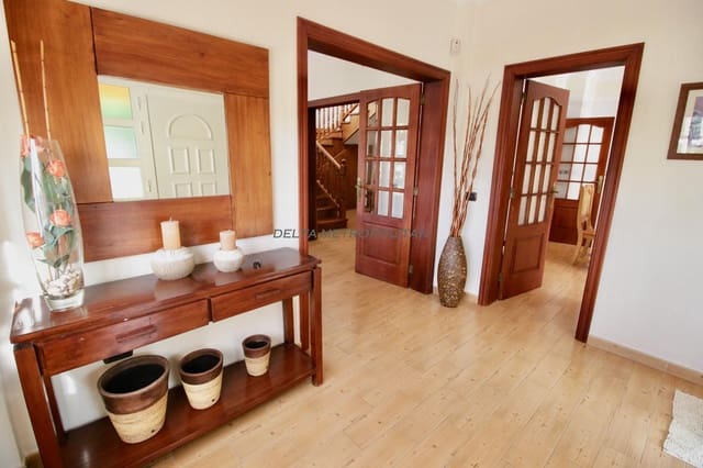 4 chambre Villa/Maison à vendre à Las Zocas, San Miguel de Abona avec piscine garage - 1 280 000 € (Ref: 7860290)