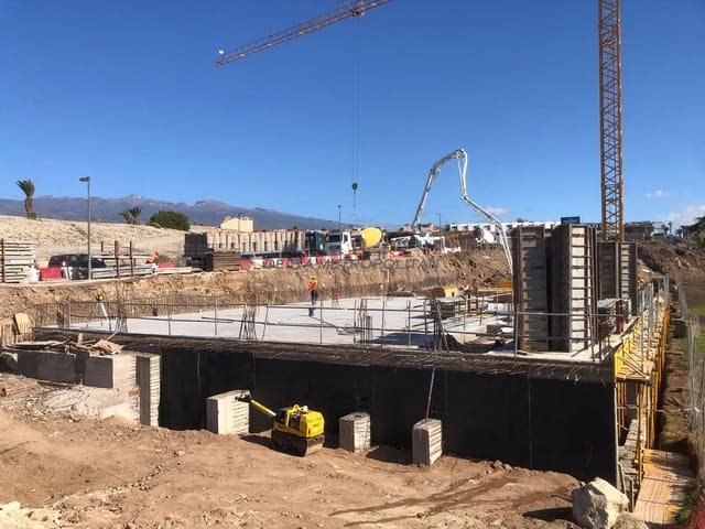 2 sypialnia Apartament na sprzedaż w Amarilla Golf, San Miguel de Abona z basenem garażem - 430 000 € (Ref: 8589452)