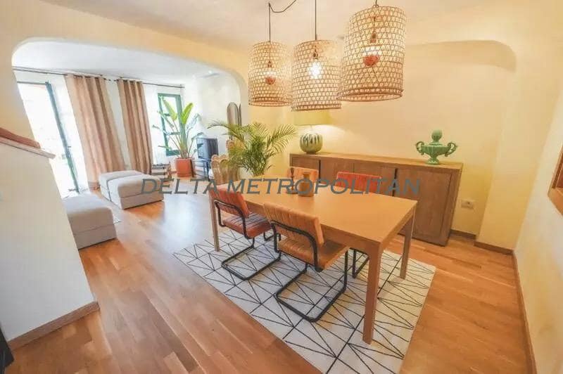 3 sypialnia Willa na sprzedaż w San Miguel de Abona z basenem garażem - 460 000 € (Ref: 8590101)