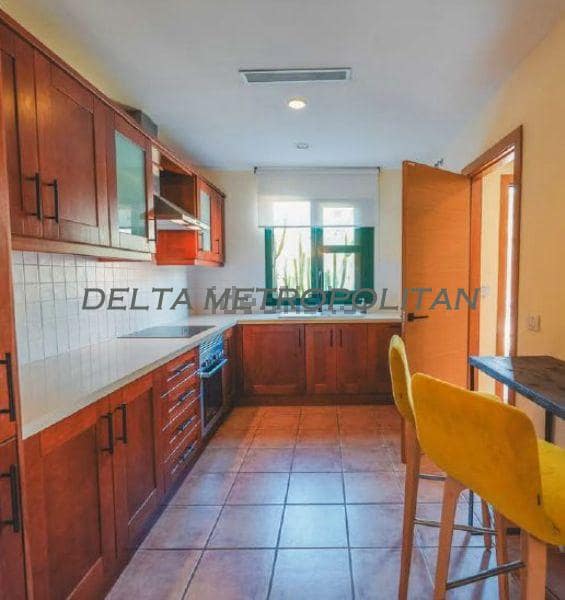 3 sypialnia Willa na sprzedaż w San Miguel de Abona z basenem garażem - 460 000 € (Ref: 8590101)