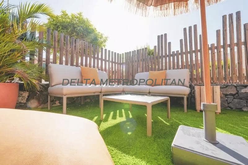 3 sypialnia Willa na sprzedaż w San Miguel de Abona z basenem garażem - 460 000 € (Ref: 8590101)