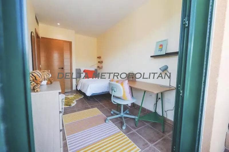 3 sypialnia Willa na sprzedaż w San Miguel de Abona z basenem garażem - 460 000 € (Ref: 8590101)