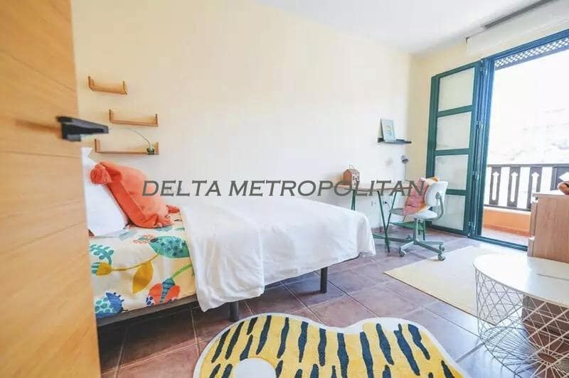 3 sypialnia Willa na sprzedaż w San Miguel de Abona z basenem garażem - 460 000 € (Ref: 8590101)