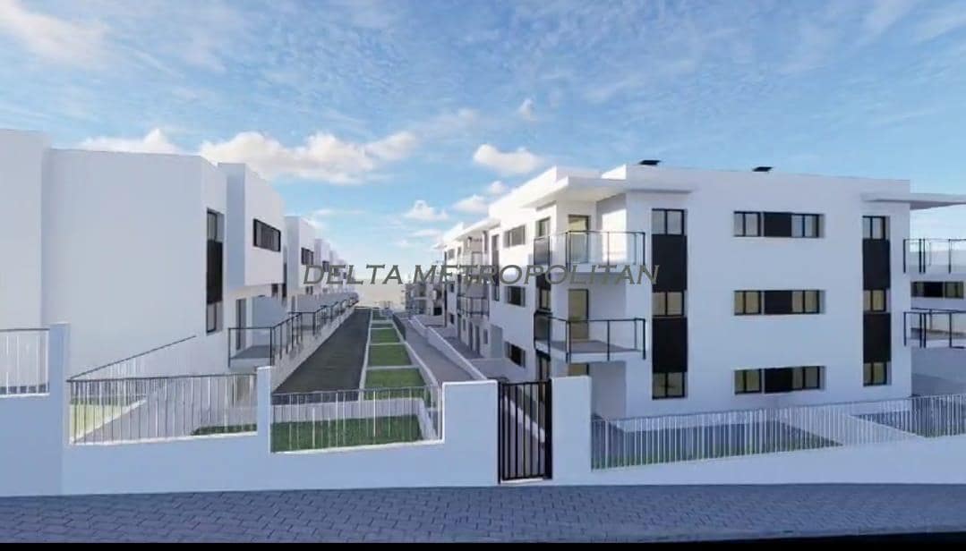 3 soveværelse Villa til salg i Llano del Camello med swimmingpool garage - € 435.000 (Ref: 8590108)