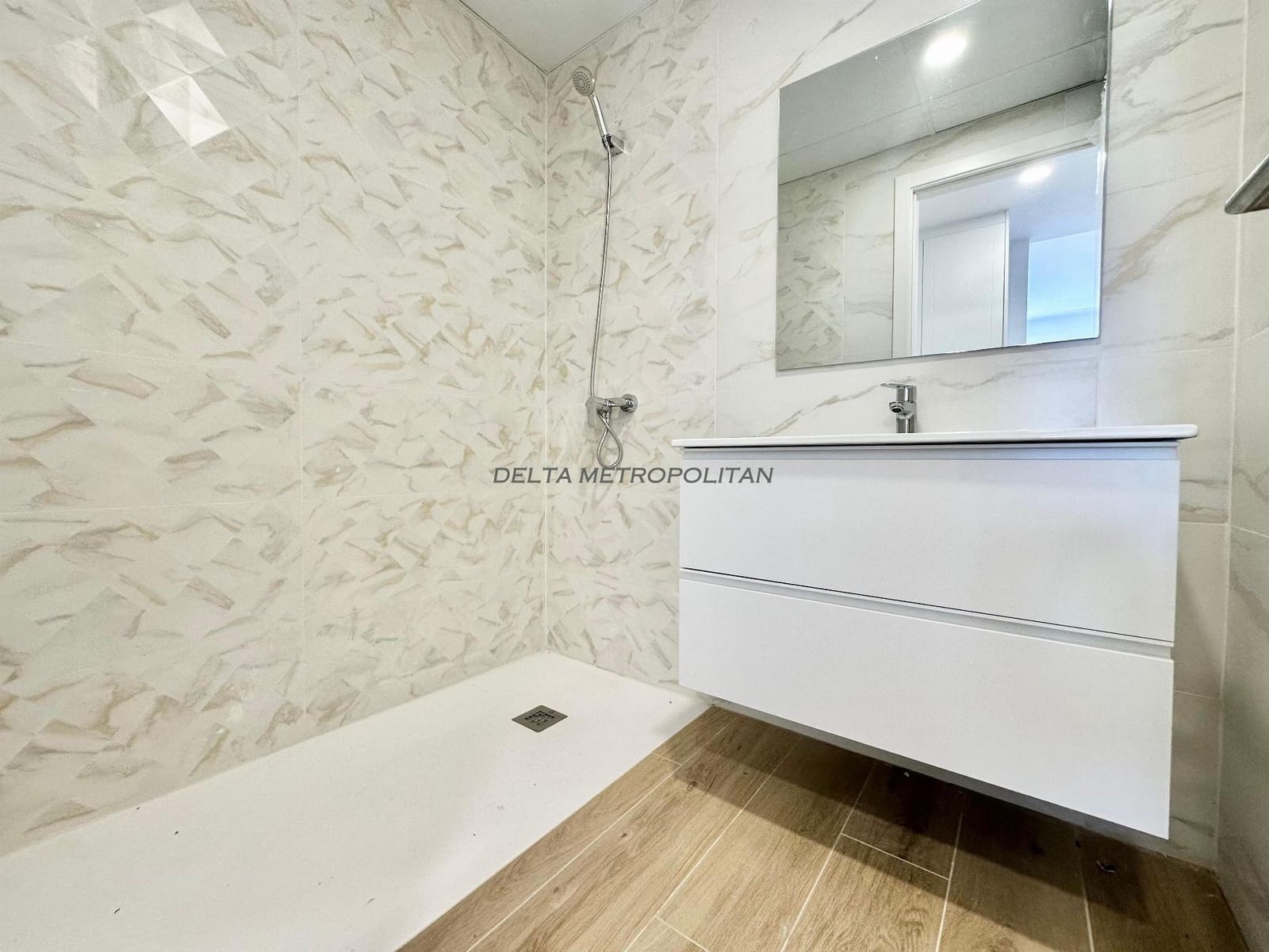 3 quarto Apartamento para venda em Llano del Camello com piscina garagem - 310 000 € (Ref: 8590110)